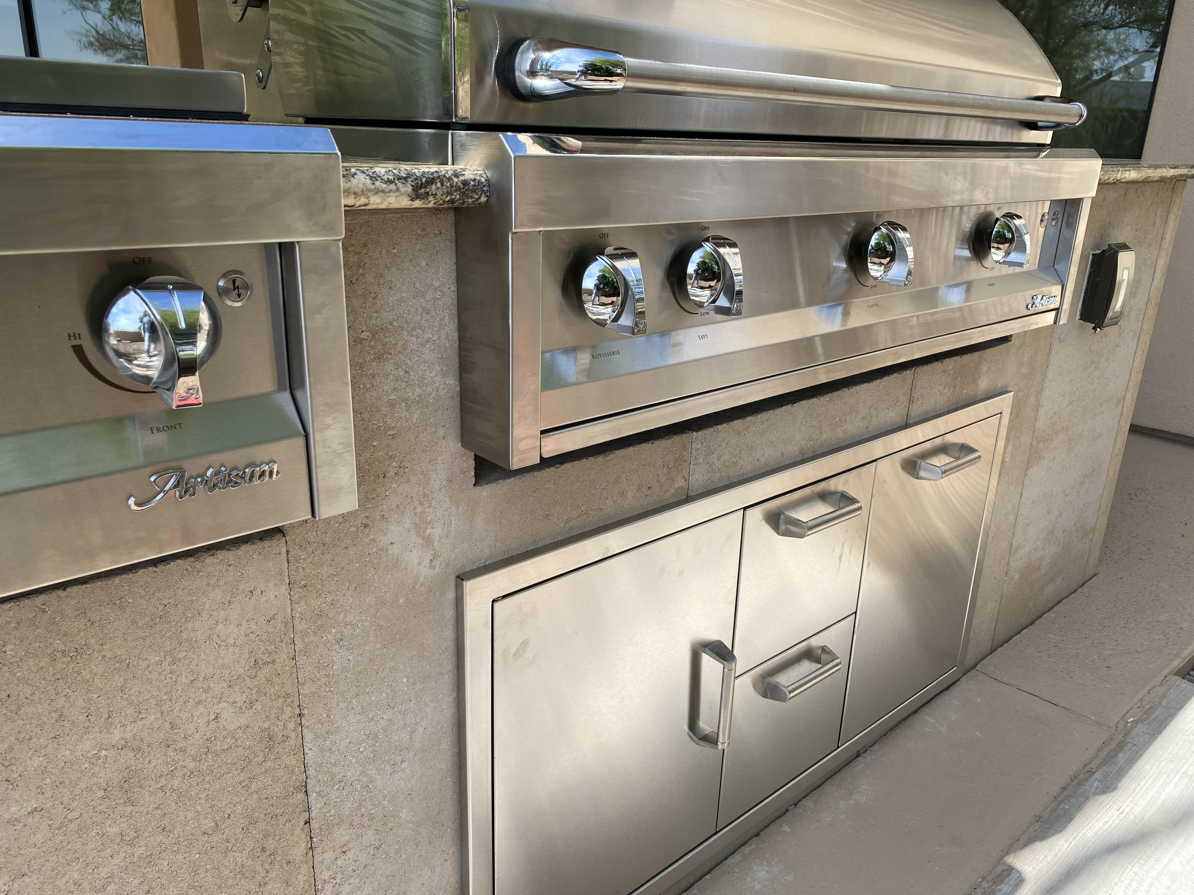 Outdoor Kitchens & Pergolas by Creative Edge Landscaping