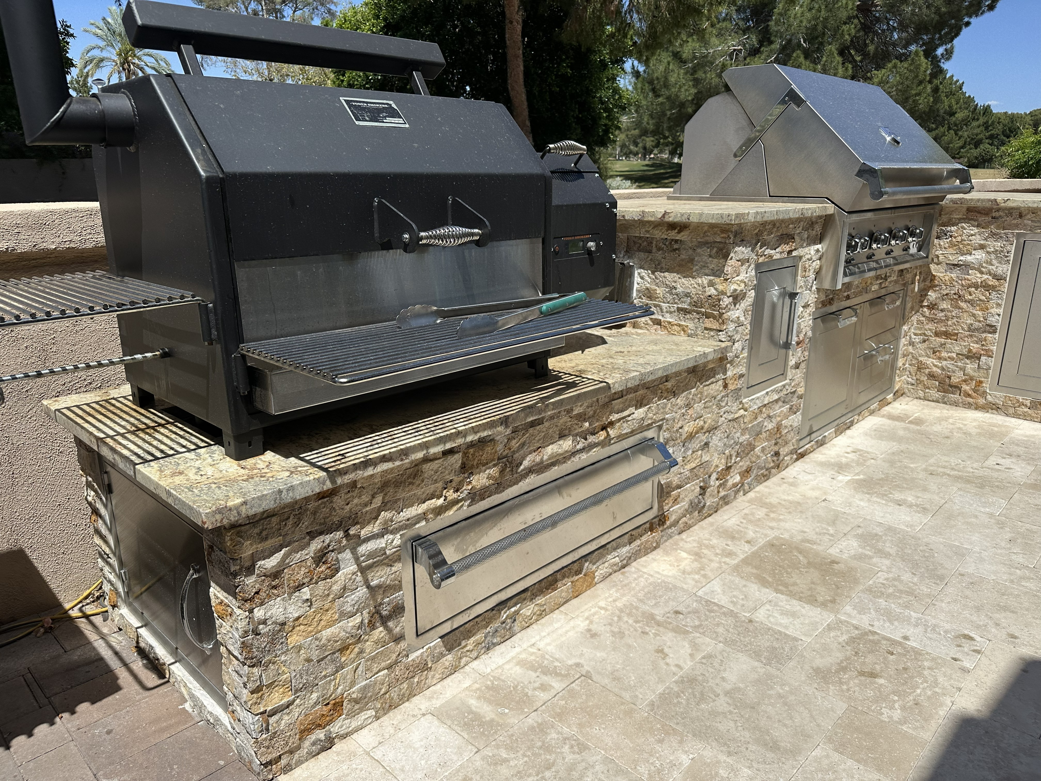 Outdoor Kitchens & Pergolas by Creative Edge Landscaping