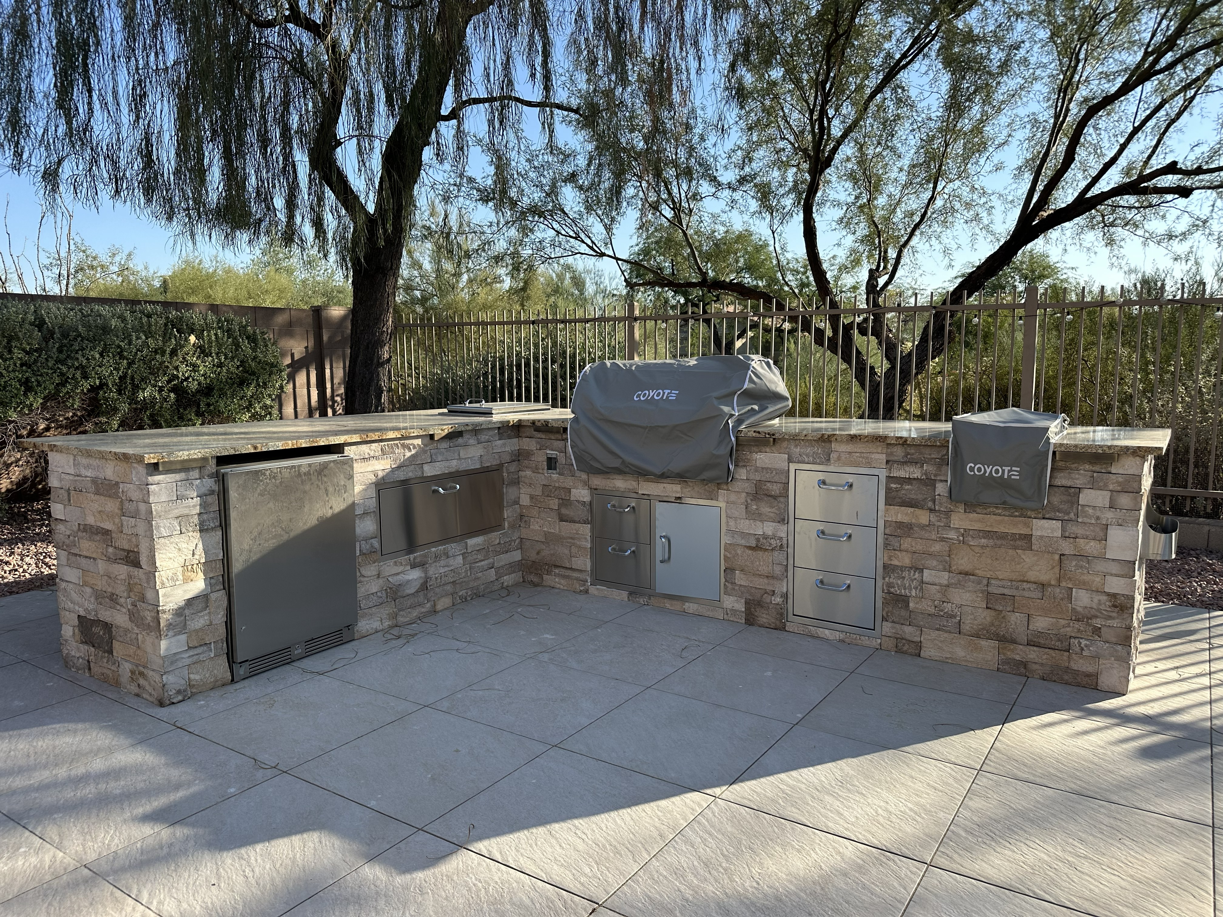 Outdoor Kitchens & Pergolas by Creative Edge Landscaping